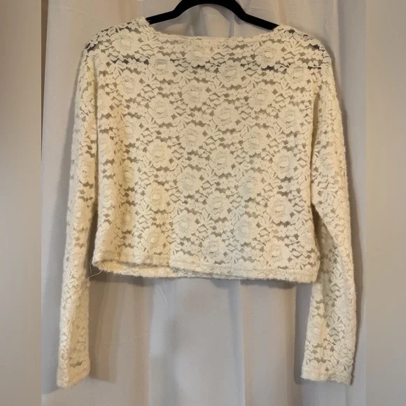 Natural Life Cream Lace Cropped Top – Size S - Picture 6 of 8